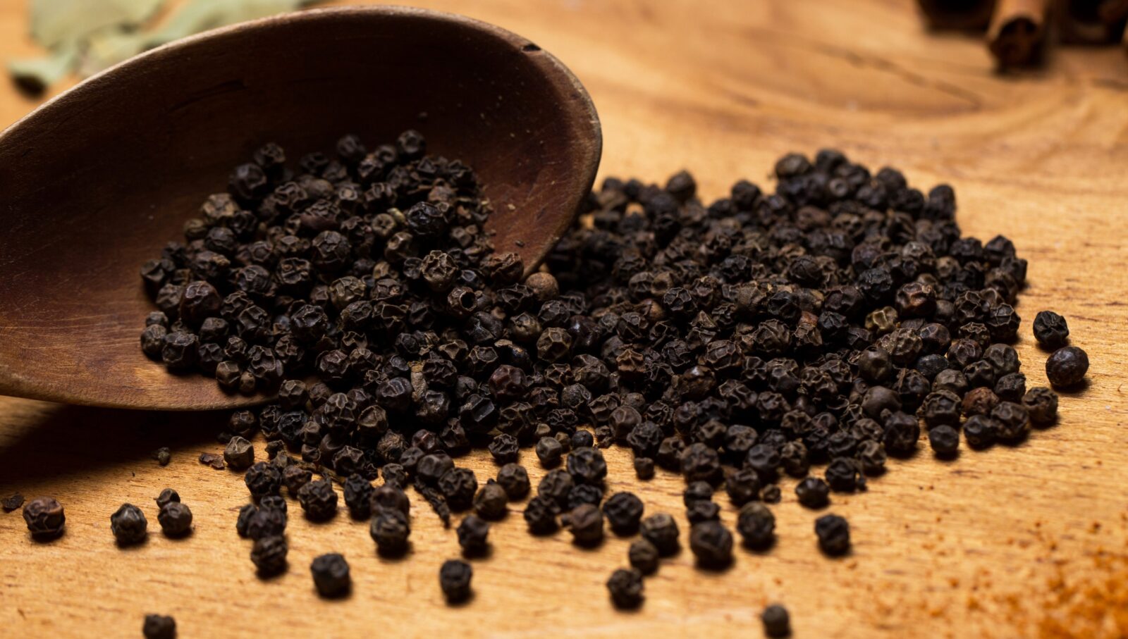 Fungal Acne on Face or Forehead Causes, Treatments, Symptoms and Routine