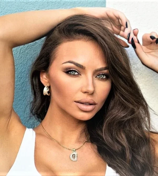 Dani Phelps Height Age Net Worth Husband Secrets Revealed