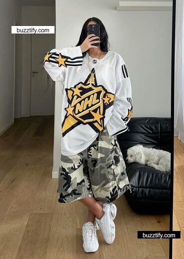 Style Core Aesthetic: How to Rock Baggy Clothes with Confidence Style Core Aesthetic: How to Rock Baggy Clothes with Confidence