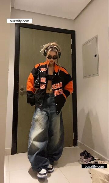 Style Core Aesthetic: How to Rock Baggy Clothes with Confidence Style Core Aesthetic: How to Rock Baggy Clothes with Confidence